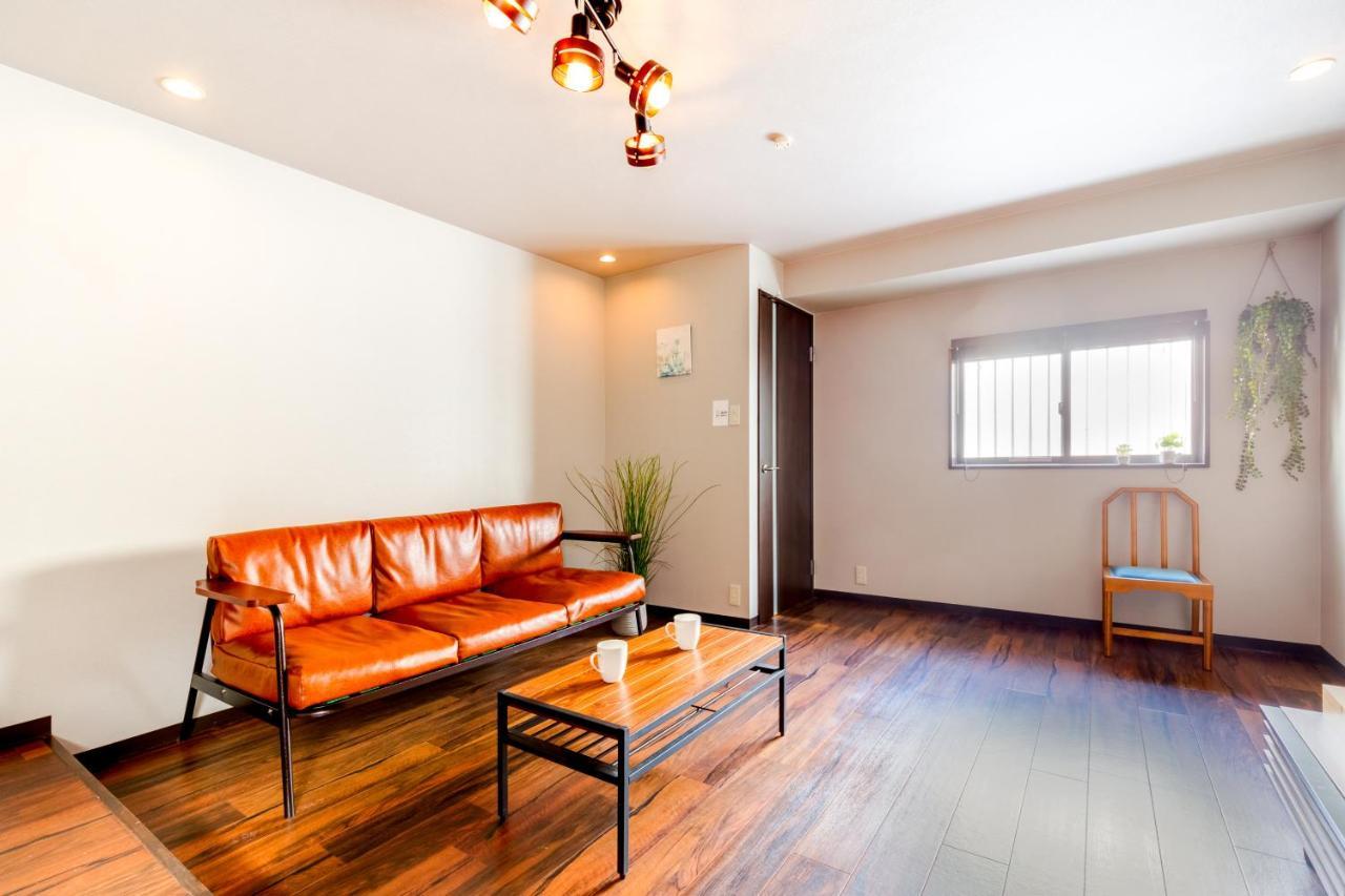 Villa Chikyuutabikazoku Usj Ⅱ à Ōsaka Extérieur photo