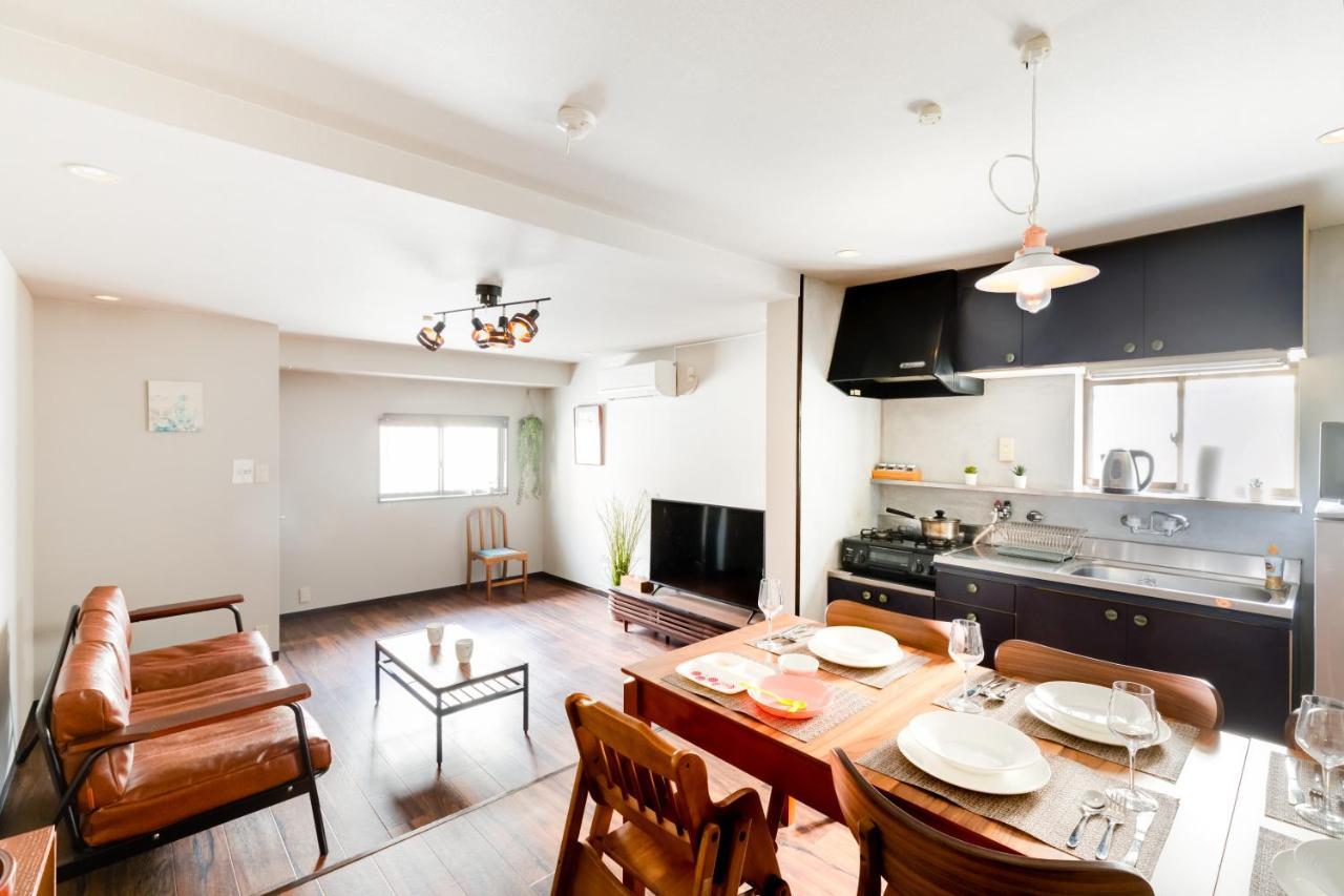 Villa Chikyuutabikazoku Usj Ⅱ à Ōsaka Extérieur photo